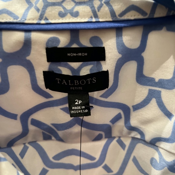 Talbots, Size 2P, blue and white sleeveless shirt - Picture 3 of 4